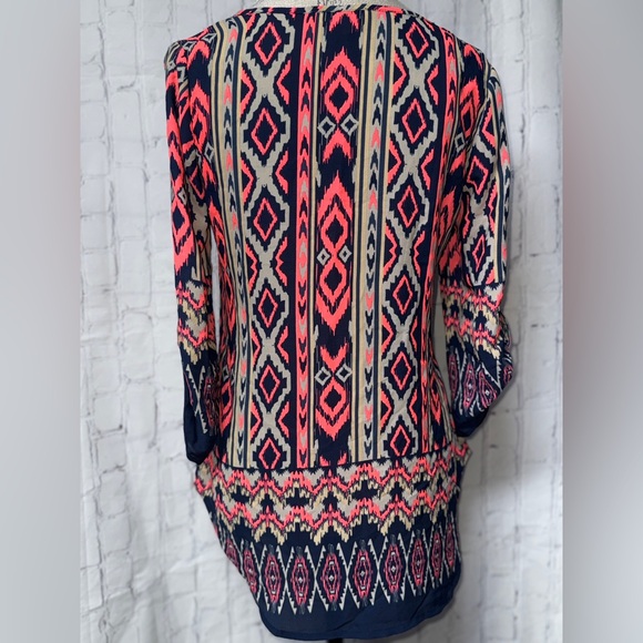 Wishful Park Geometric Blouse - Pink and Navy - Picture 4 of 4